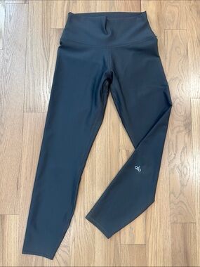 ALO Yoga Charcoal Leggings